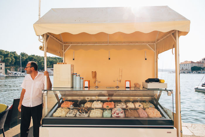 Croatia gelati stall (NE)