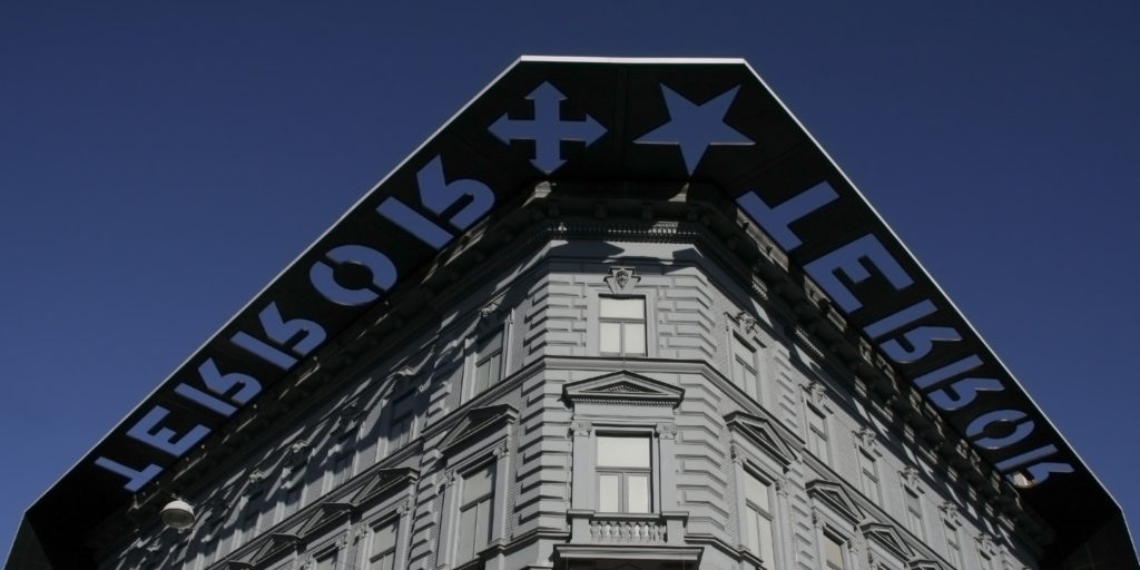 Topdeck Travel_Europe_Hungary_Budapest_House of terror