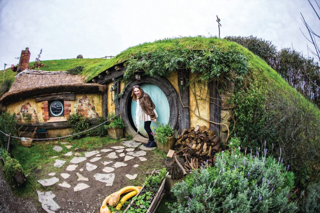 hobbiton things to do in australia and new zealand