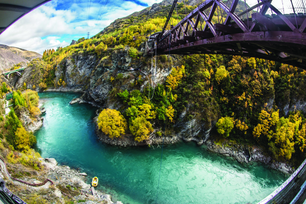 queenstown bungy jump things to do in australia and new zealand