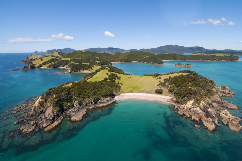 bay of islands bird's eye view things to do in australia and new zealand