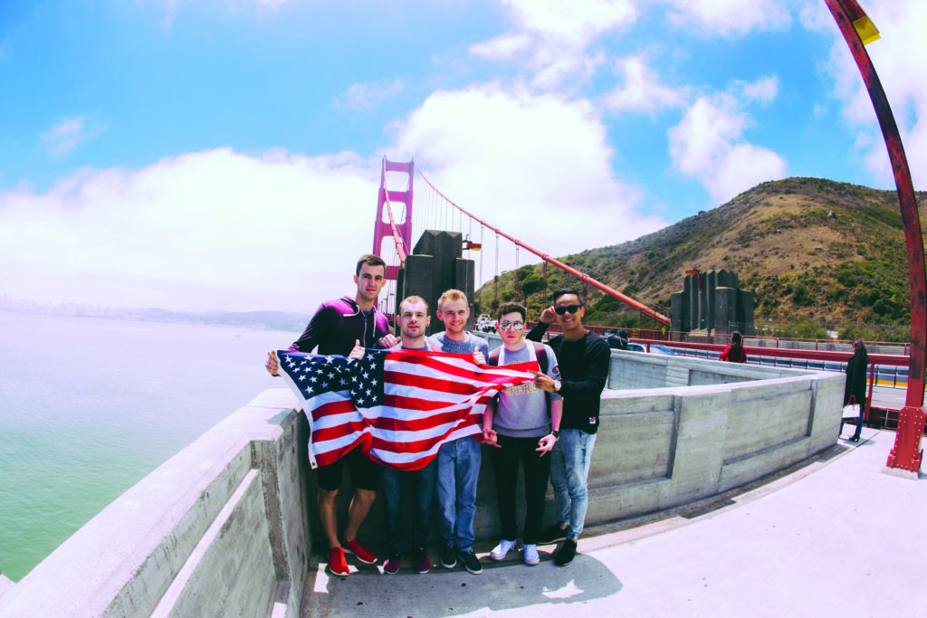 san francisco california golden gate bridge group photo exchange year studying abroad